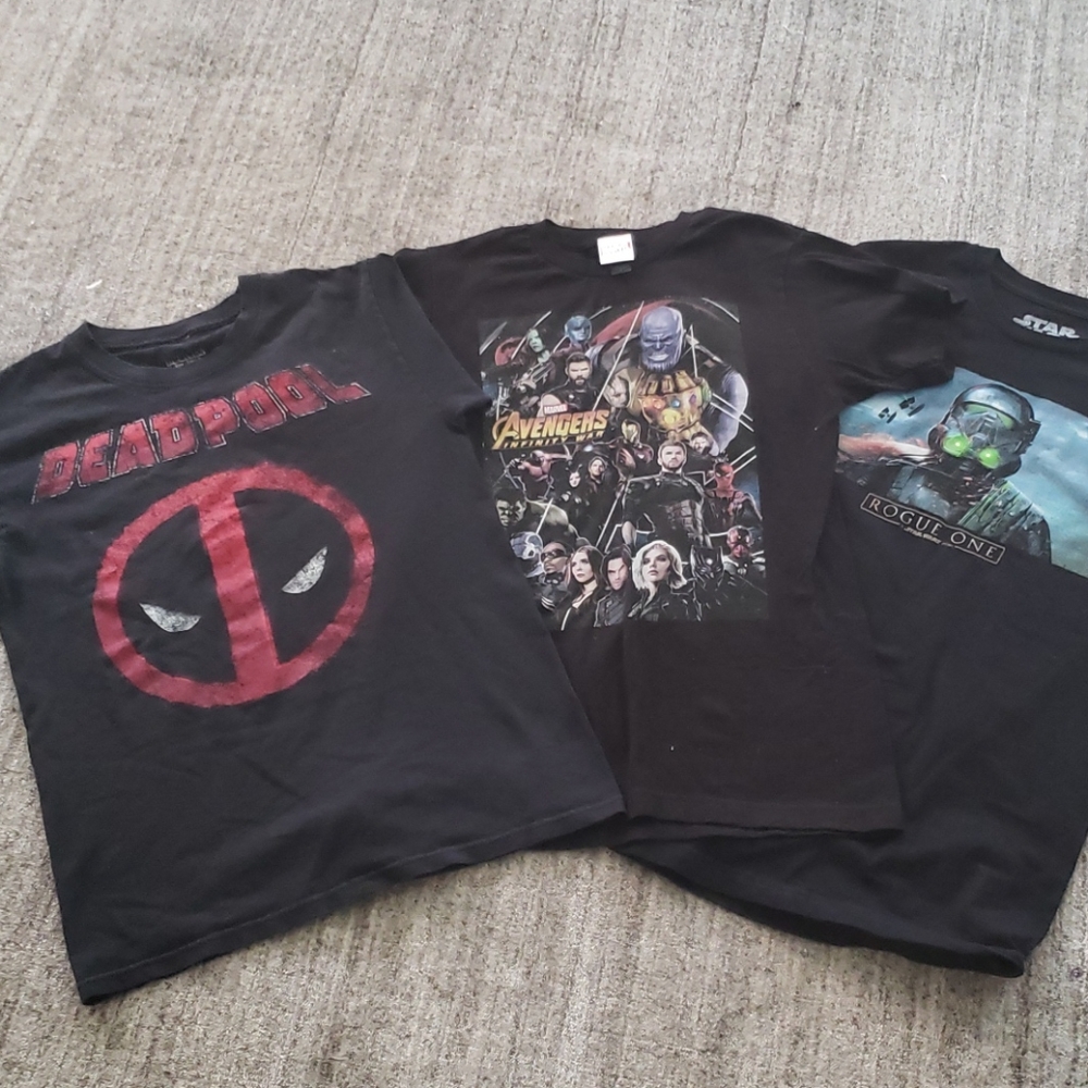 3 T-shirts